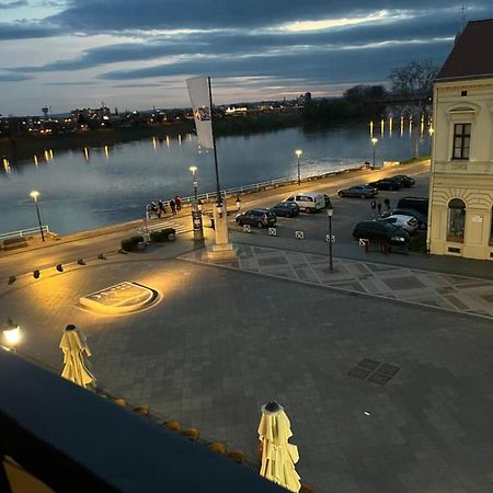 Apartman Loft 72 Slavonski Brod Exteriér fotografie